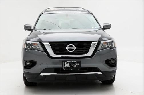 2018 Nissan Pathfinder SL