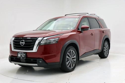 2022 Nissan Pathfinder SL 4WD