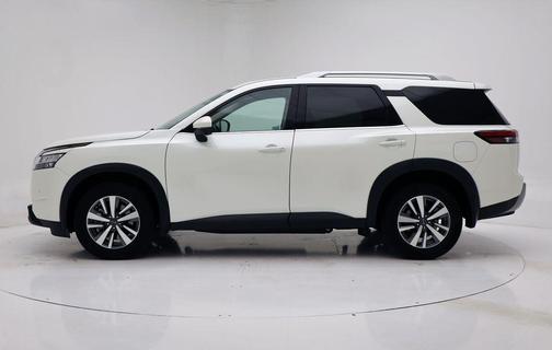 2024 Nissan Pathfinder SL 4WD