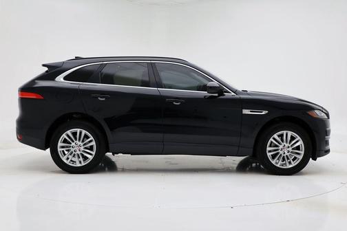 2017 Jaguar F-PACE 35t Prestige