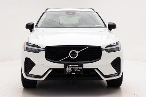 2025 Volvo XC60 B5 Core