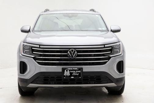 2024 Volkswagen Atlas 2.0T SE w/Technology 4MOTION
