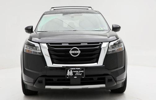 2024 Nissan Pathfinder SL 4WD