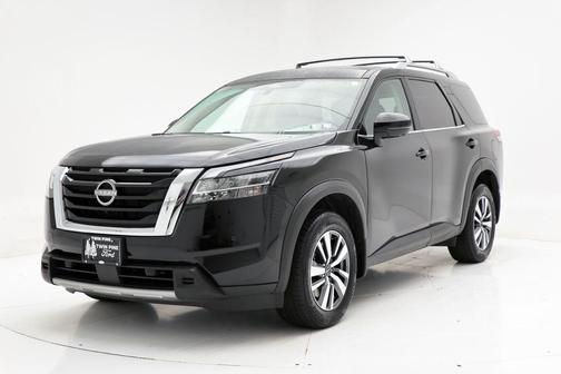 2024 Nissan Pathfinder SL 4WD