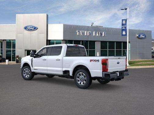 Star White Metallic Tri-Coat 2026 Ford F-350