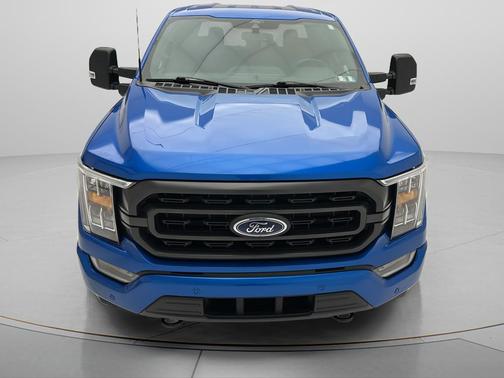 Velocity Blue Metallic 2021 Ford F-150 XLT