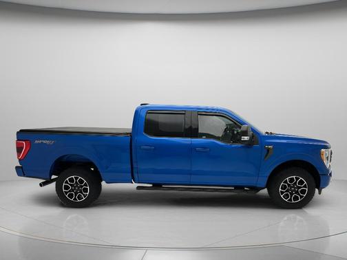 Velocity Blue Metallic 2021 Ford F-150 XLT