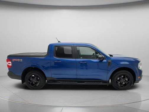 Blue Metallic 2024 Ford Maverick Lariat