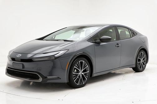 2025 Toyota Prius XLE
