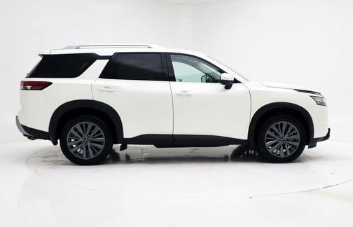 2024 Nissan Pathfinder SL 4WD