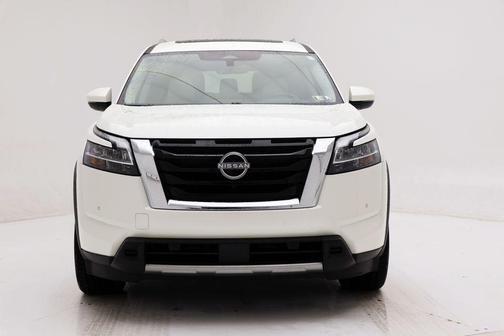 2024 Nissan Pathfinder SL 4WD