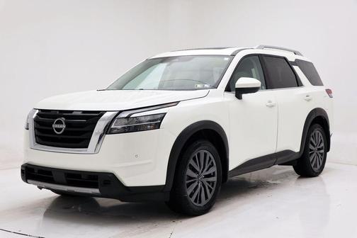 2024 Nissan Pathfinder SL 4WD