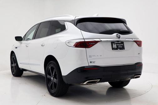 2023 Buick Enclave Essence AWD