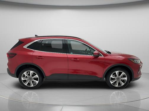 Rapid Red Metallic Tinted Clearcoat 2023 Ford Escape Platinum