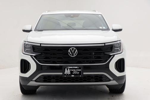 2025 Volkswagen Atlas Cross Sport 2.0T SE w/Technology 4MOTION