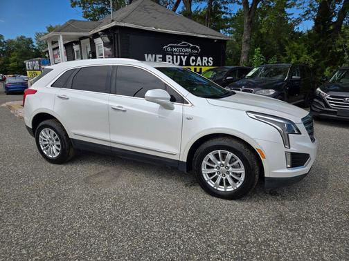Crystal White Tricoat 2018 Cadillac XT5 Base