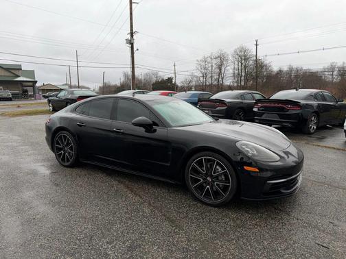 2020 Porsche Panamera 4