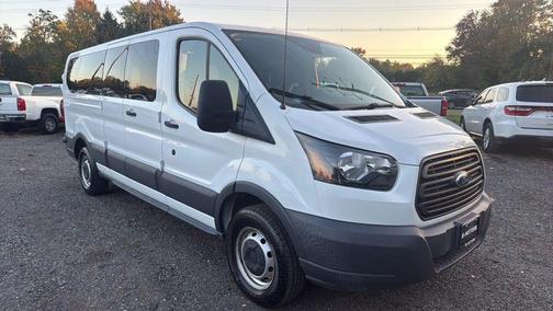 Oxford White 2018 Ford Transit-350 XL