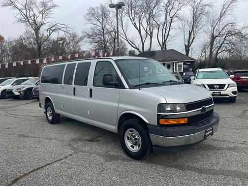 2017 Chevrolet Express 3500 LT