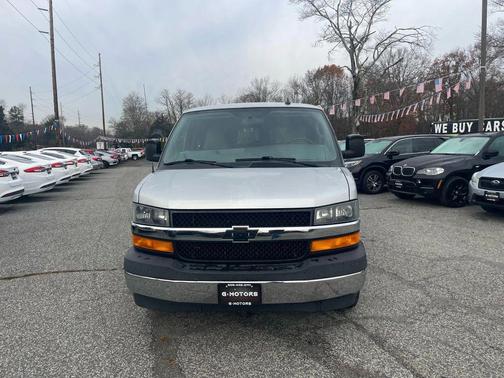 2017 Chevrolet Express 3500 LT