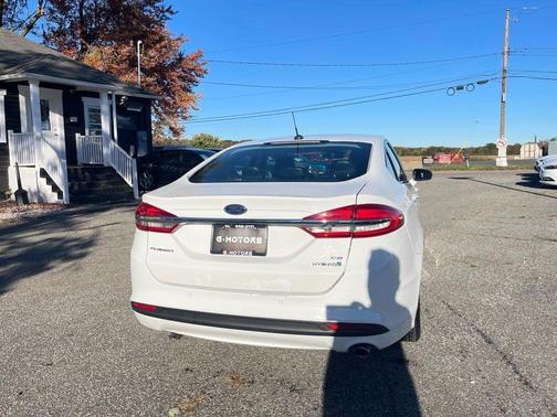 2018 Ford Fusion Hybrid SE