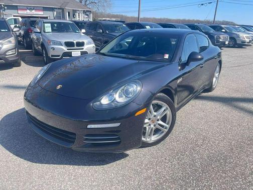 2014 Porsche Panamera 4