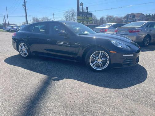 2014 Porsche Panamera 4