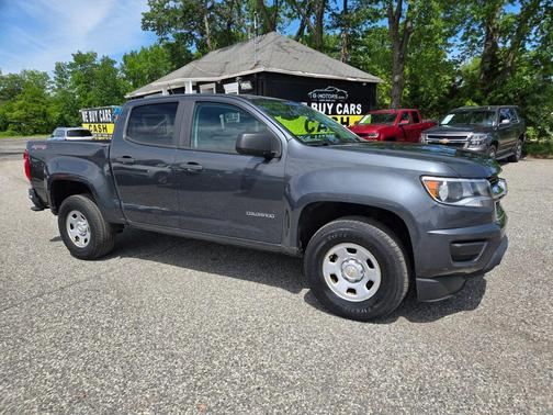 Gray 2017 Chevrolet Colorado WT
