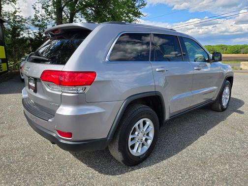 Billet Silver Metallic Clearcoat 2019 Jeep Grand Cherokee Laredo