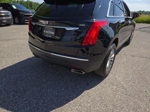 Black 2019 Cadillac XT5 Luxury