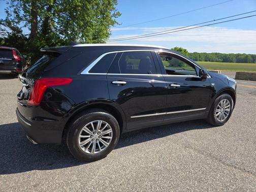 Black 2019 Cadillac XT5 Luxury