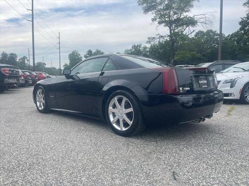 2005 Cadillac XLR Base