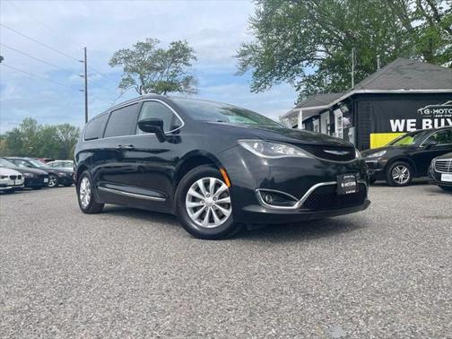 2018 Chrysler Pacifica Touring-L