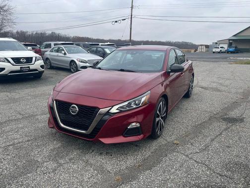 2020 Nissan Altima SR FWD