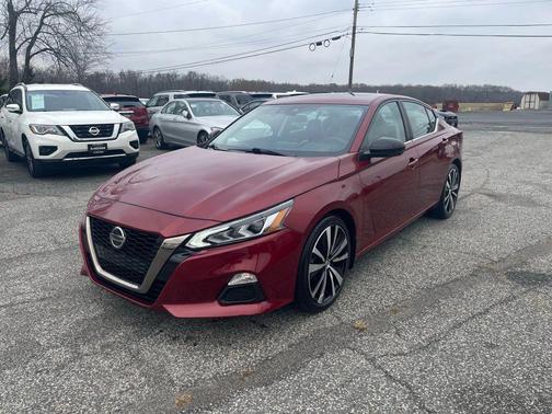 2020 Nissan Altima SR FWD