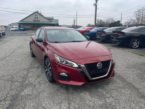 2020 Nissan Altima SR FWD