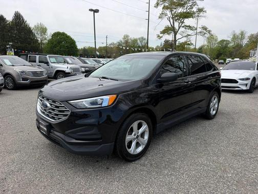 Agate Black Metallic 2019 Ford Edge SE