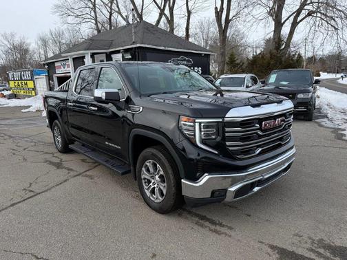 2024 GMC Sierra 1500 SLT