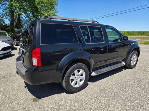 2011 Nissan Pathfinder SV