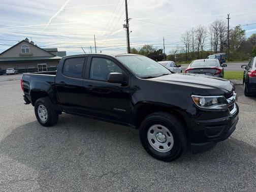 Black 2017 Chevrolet Colorado WT