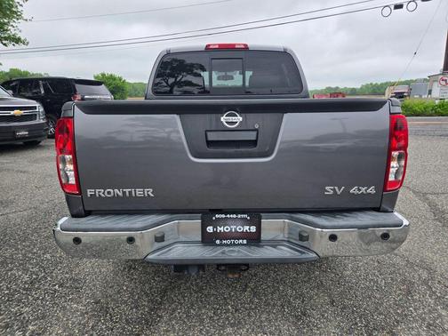 Gun Metallic 2021 Nissan Frontier SV