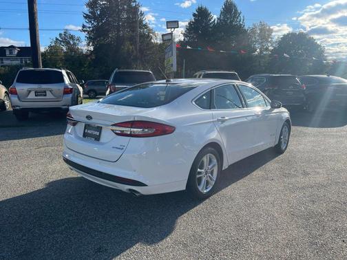 2018 Ford Fusion Hybrid SE