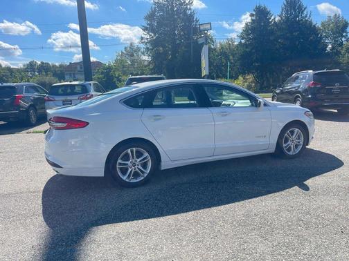 2018 Ford Fusion Hybrid SE