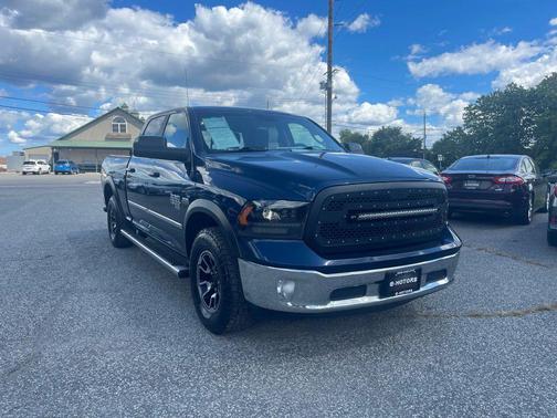 2019 RAM 1500 SLT