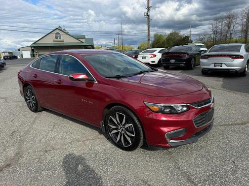 Cajun Red Tintcoat 2018 Chevrolet Malibu LT