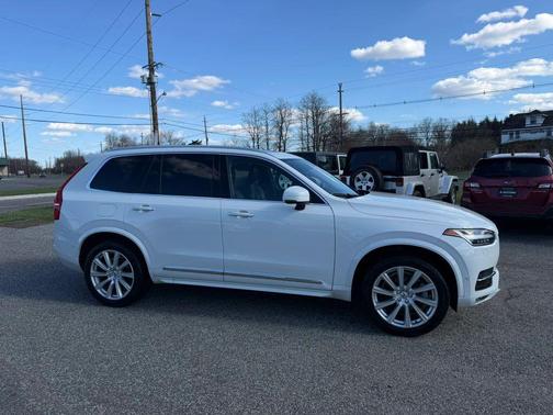 White 2016 Volvo XC90 T6 Inscription