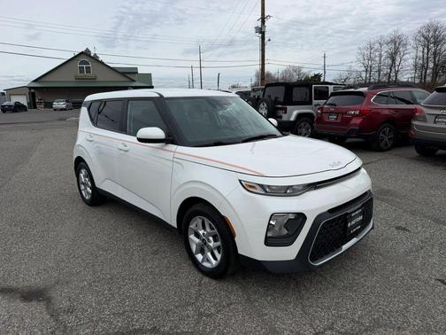 2022 Kia Soul LX
