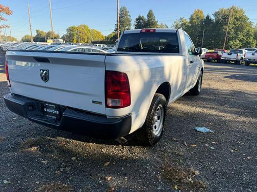 Bright White Clearcoat 2018 RAM 1500 Tradesman