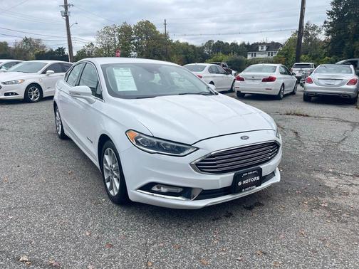 2017 Ford Fusion Hybrid SE