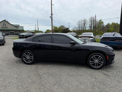 Pitch Black Clearcoat 2019 Dodge Charger SXT